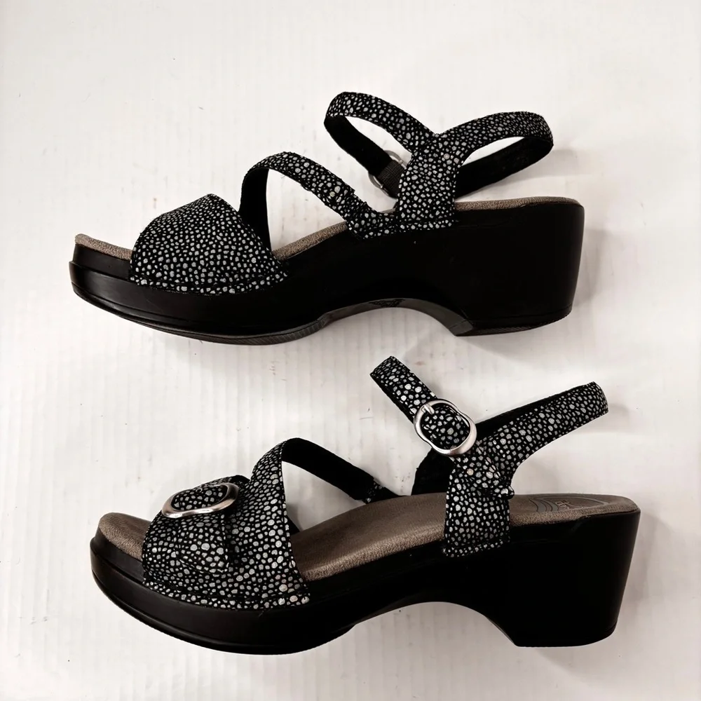 Dansko Sandi Leather Ankle Strap Sandals Size 38 US 7.5 / 8 Comfort Chunky Shoe